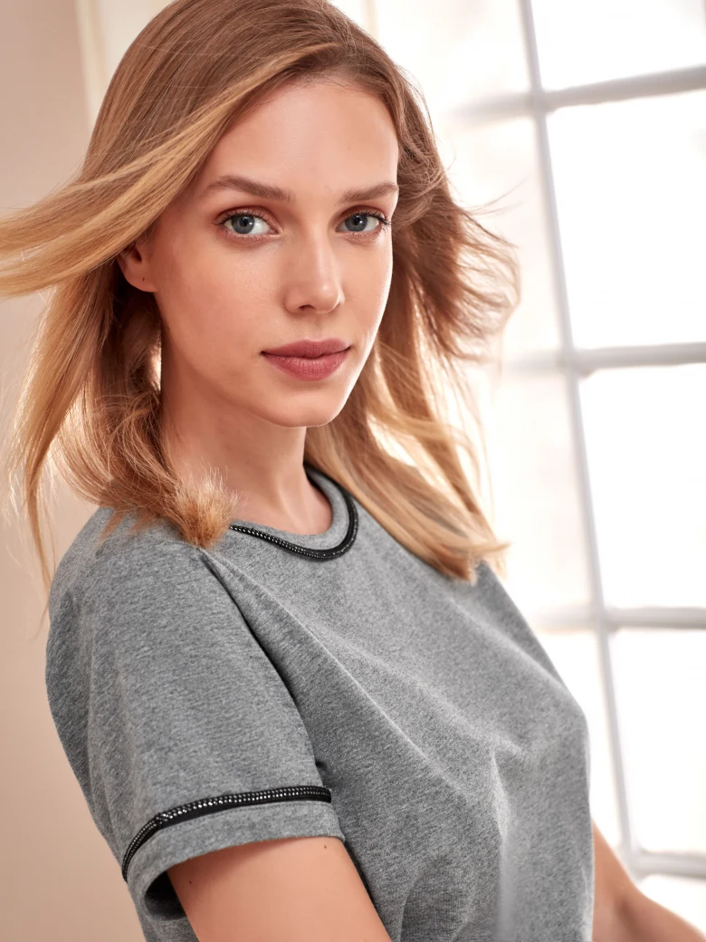 COTTON BLOUSE FOR EVERYDAY WEAR
