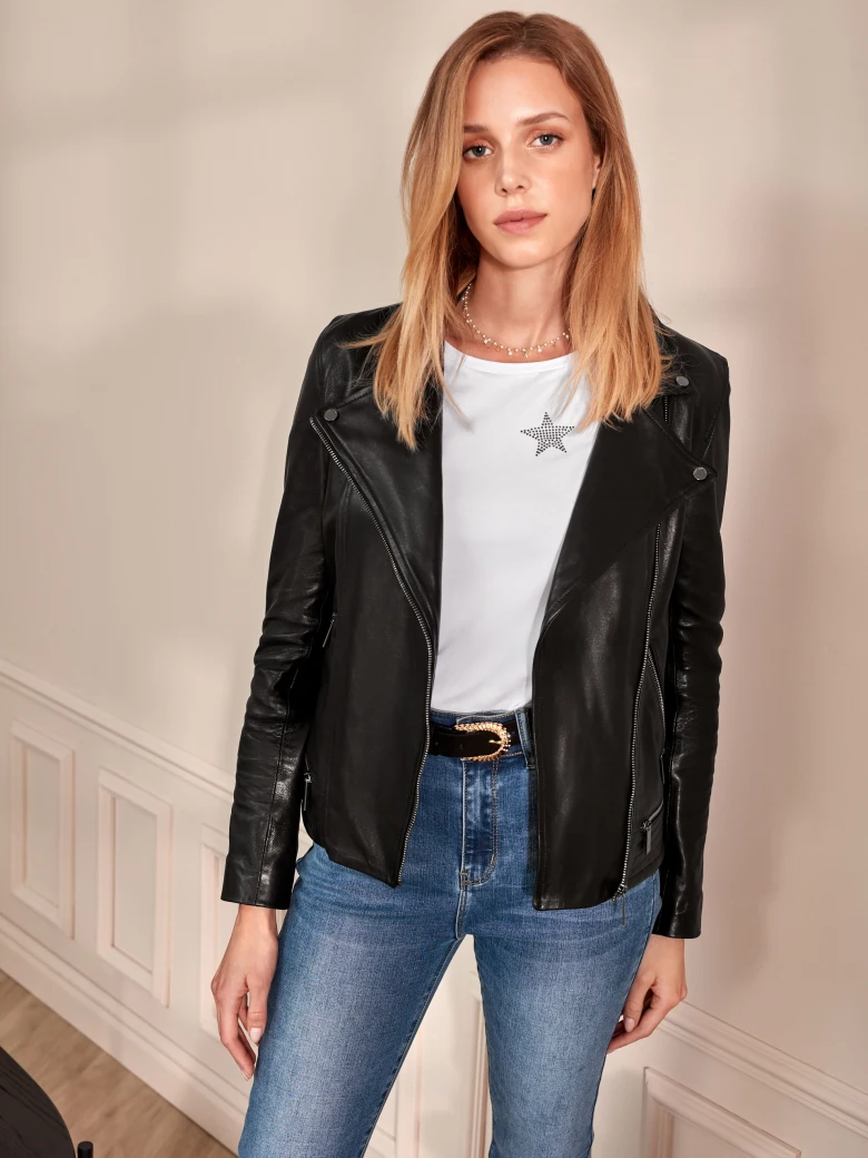 WHITE BLOUSE WITH SEQUIN ACCESSORIES