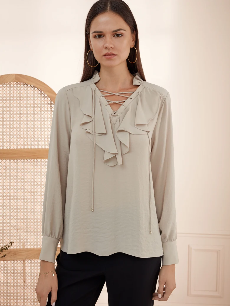 BLOUSE WITH LACED NECKLINE