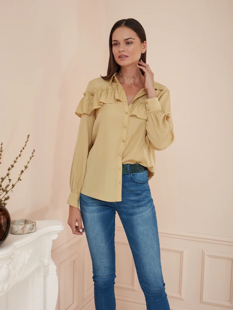 ROMANTIC BLOUSE WITH LONG SLEEVES