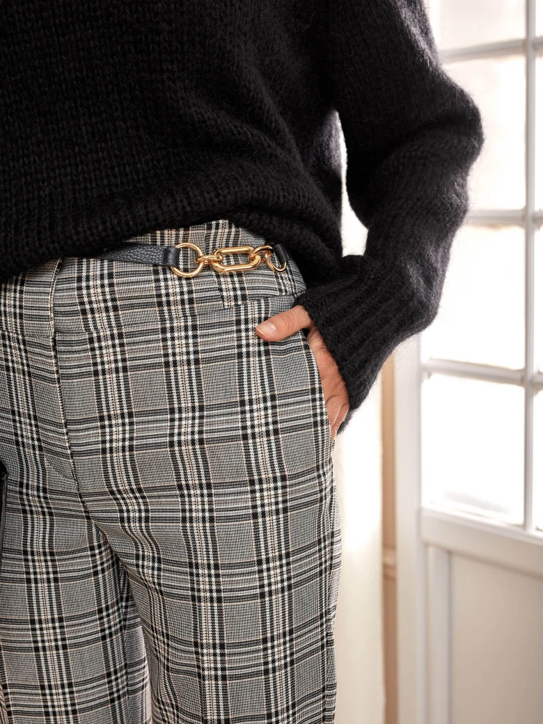 BLACK MOHAIR SWEATER