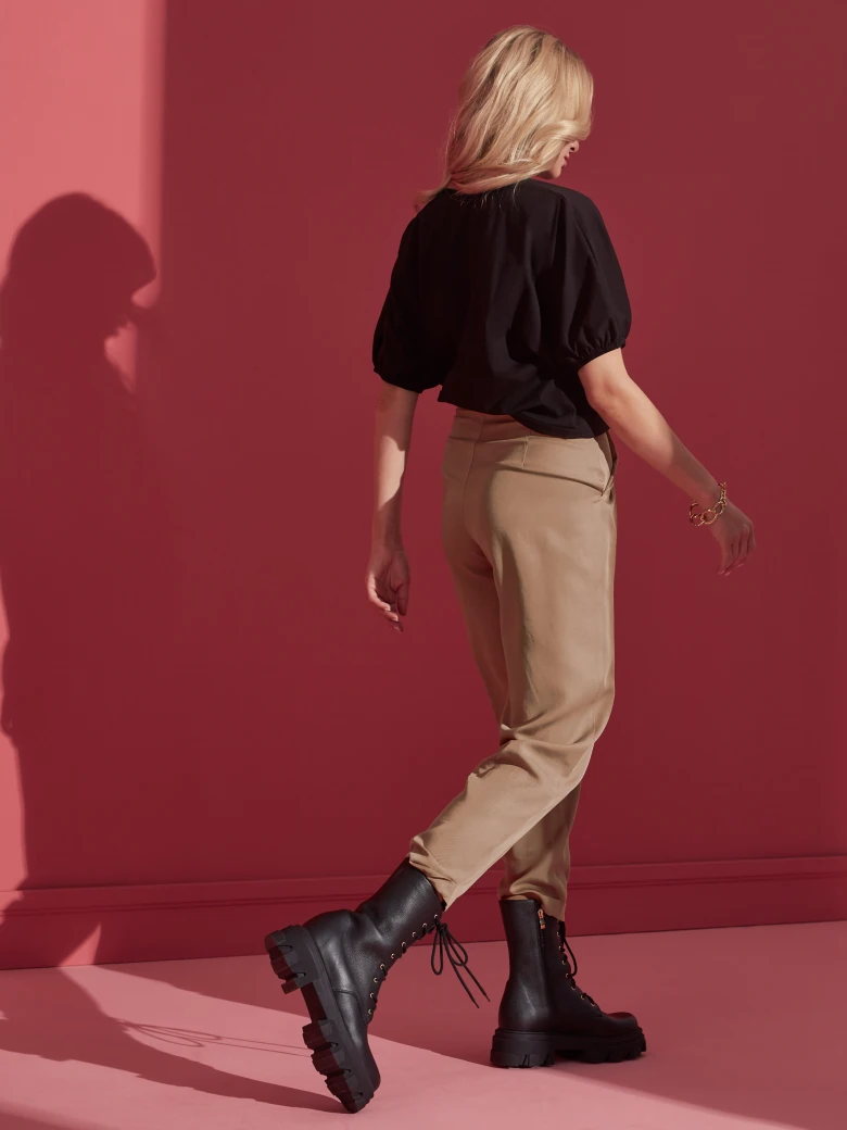BLACK OVERSIZE BLOUSE