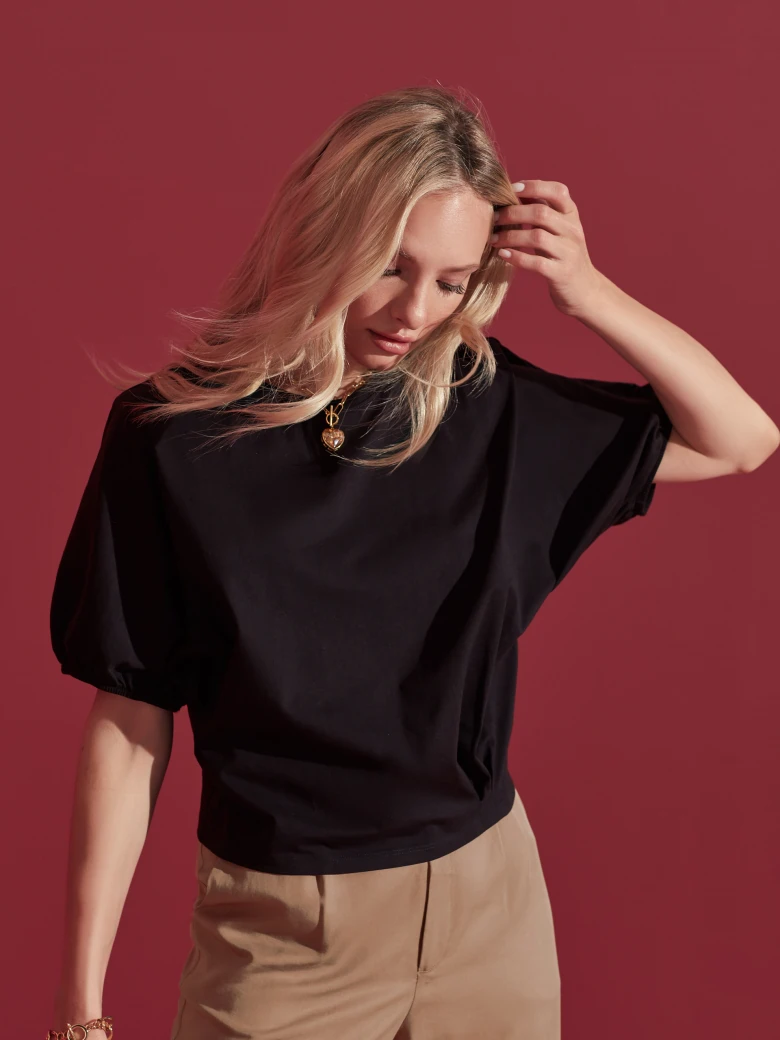 BLACK OVERSIZE BLOUSE