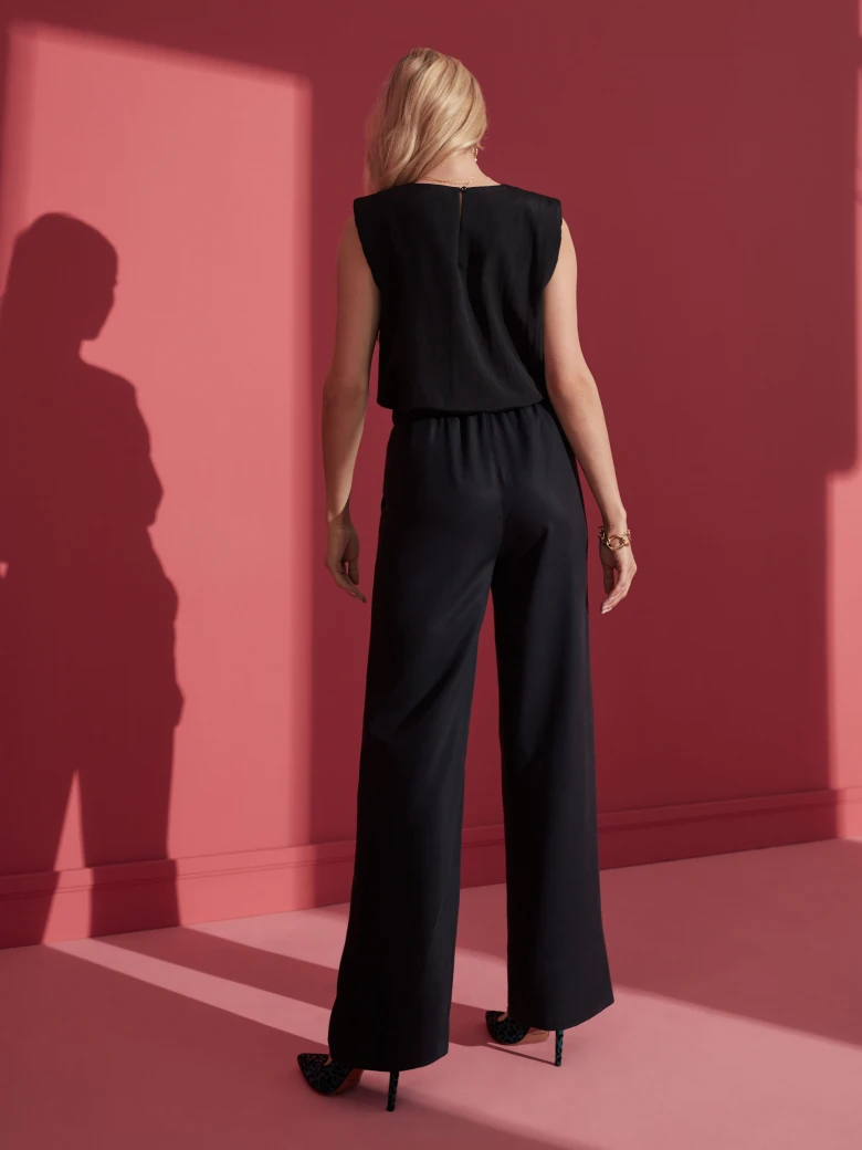 BLACK BLOUSE WITH SHOULDER PADS