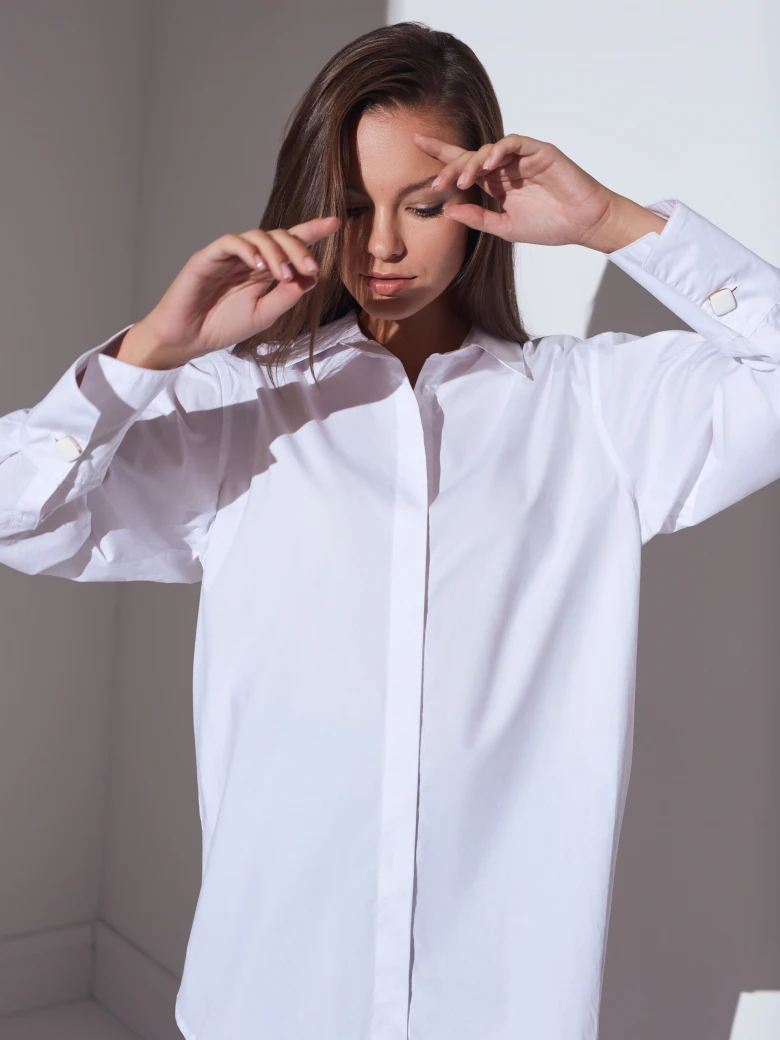 WHITE OVERSIZE BLOUSE