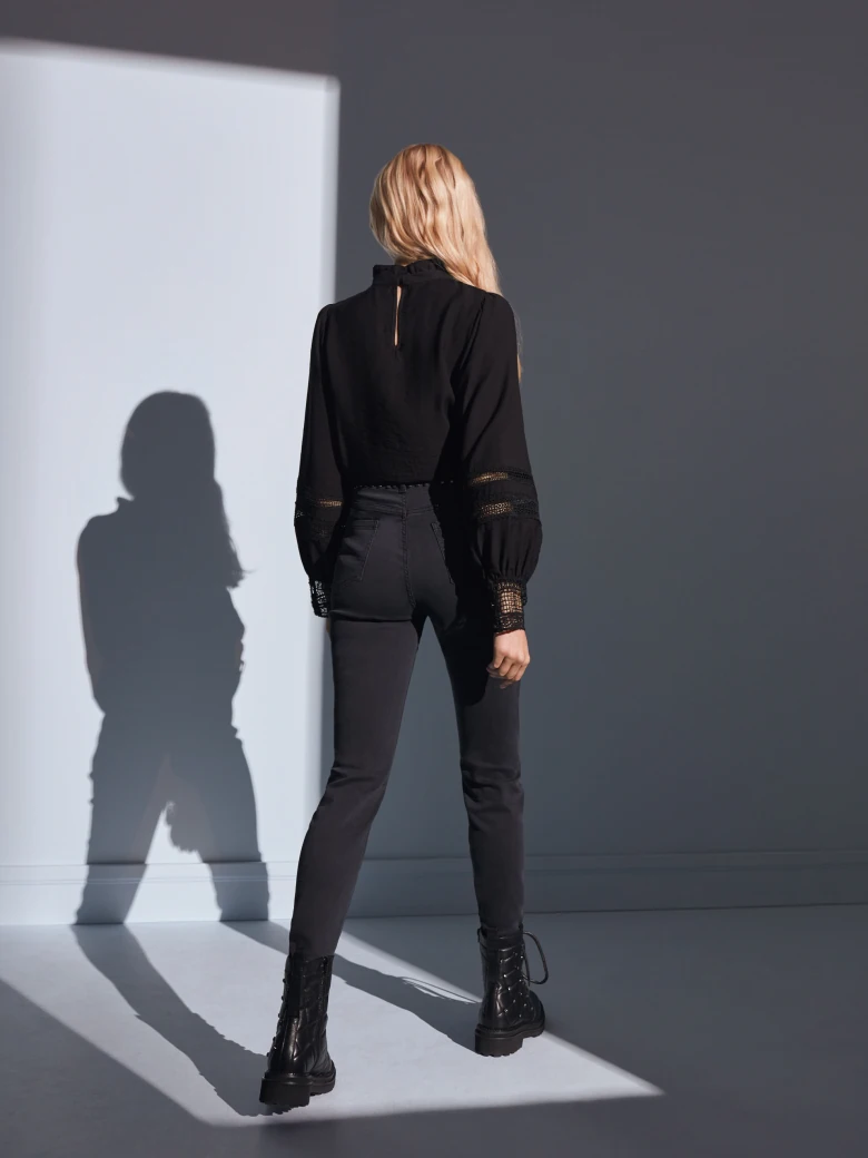 BLACK BLOUSE WITH LACE ELEMENTS