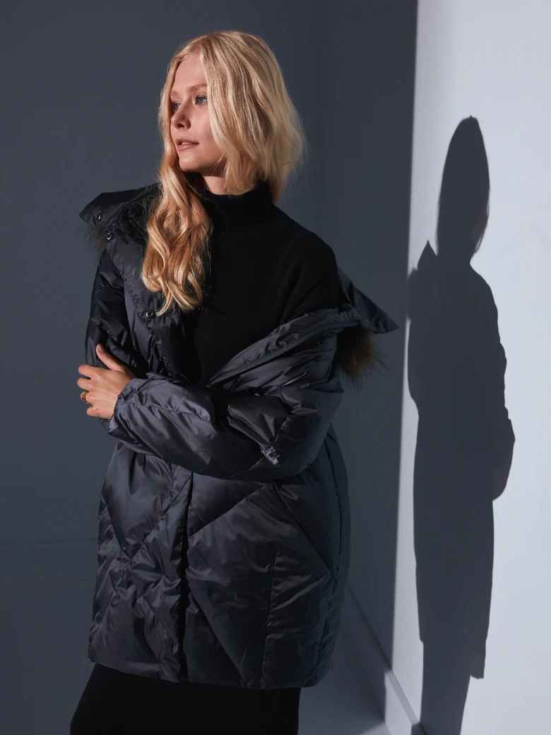 DOWN COAT WITH HOOD