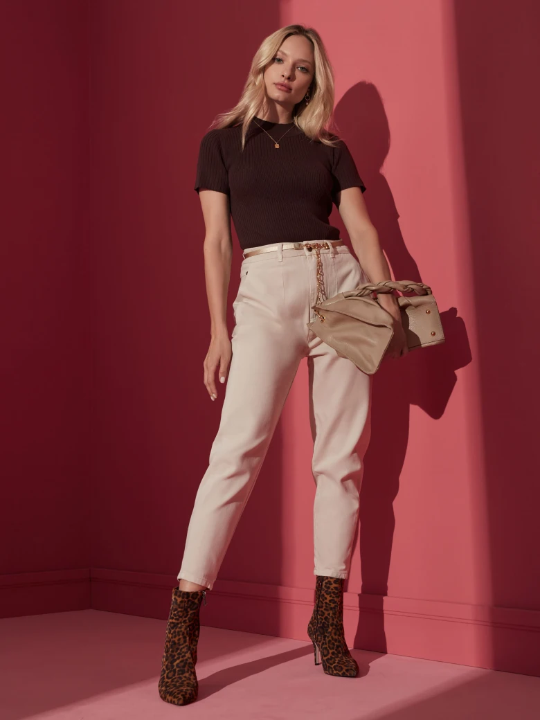 HIGH-WAISTED ECRU PANTS