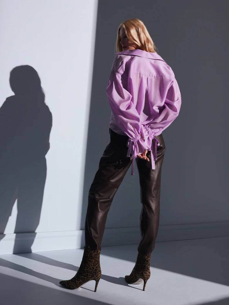 Brown leather pants with elastic waistband