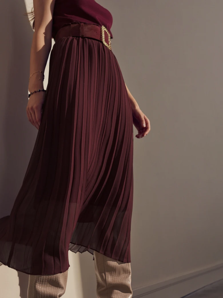 MAROON PLEATED SKIRT