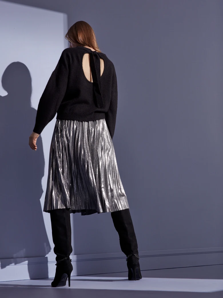 SILVER PLEATED SKIRT