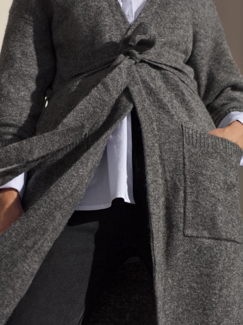 LONG GRAY CARDIGAN
