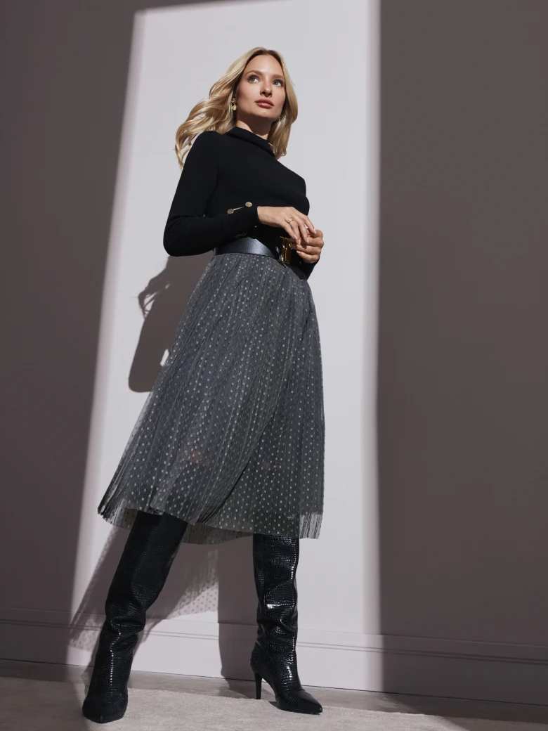 BLACK TURTLENECK WITH JEWELRY DETAIL