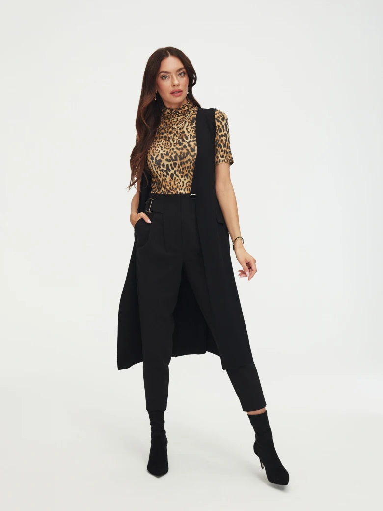 Animal pattern blouse with short sleeves