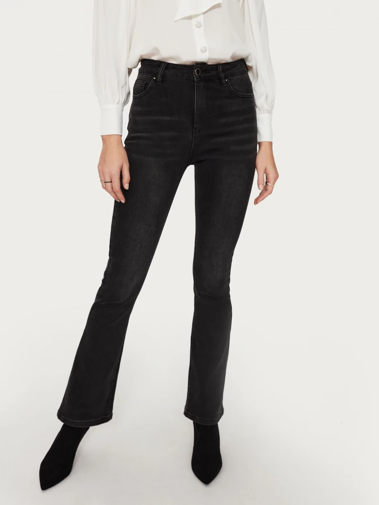 Black wide-leg jeans