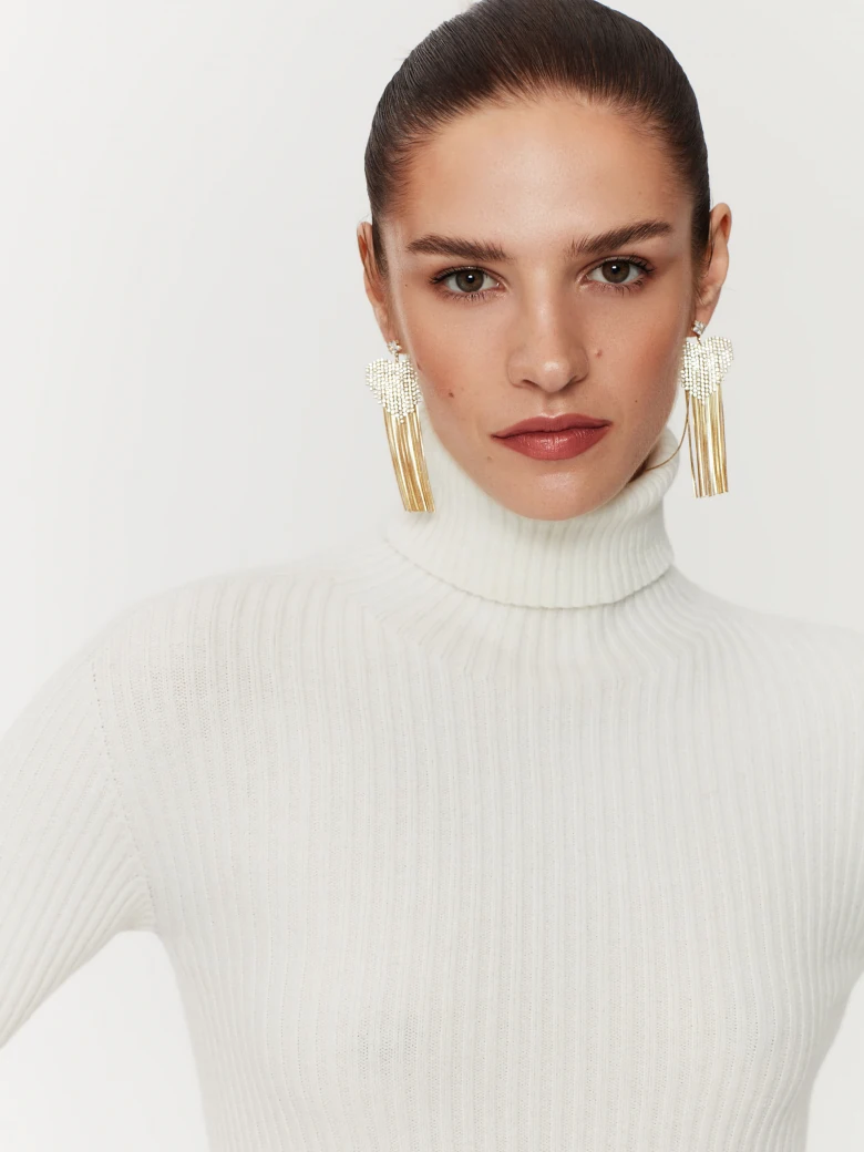Cream ribbed knit sweater