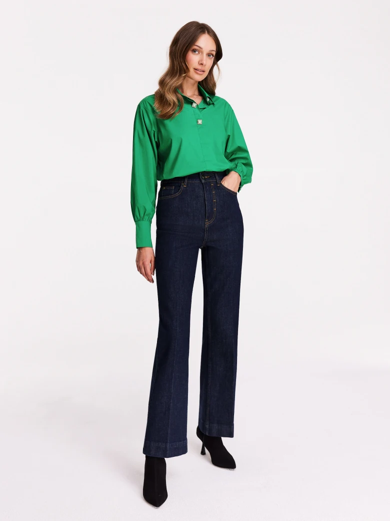Satin green shirt with decorative buttons
