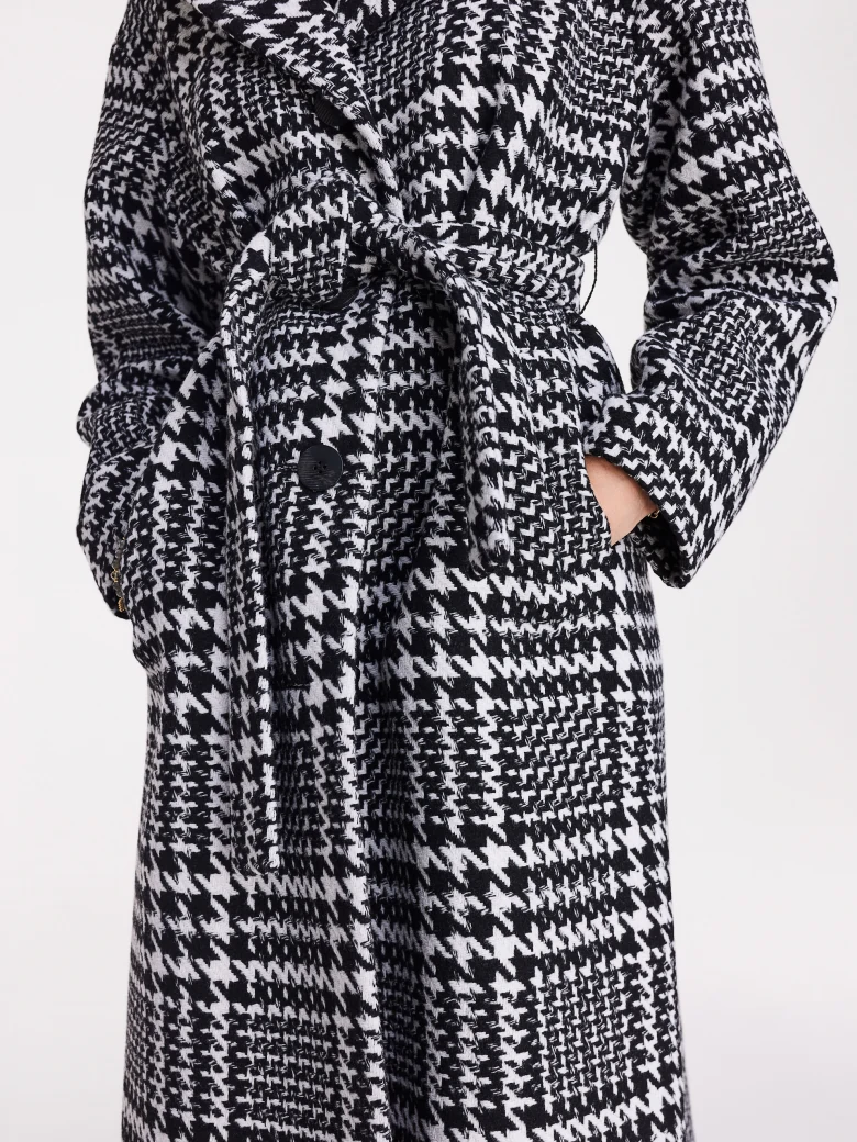 Wool coat in pepit