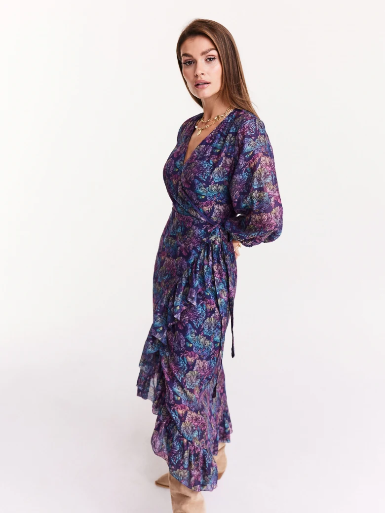 Airy dress with floral pattern