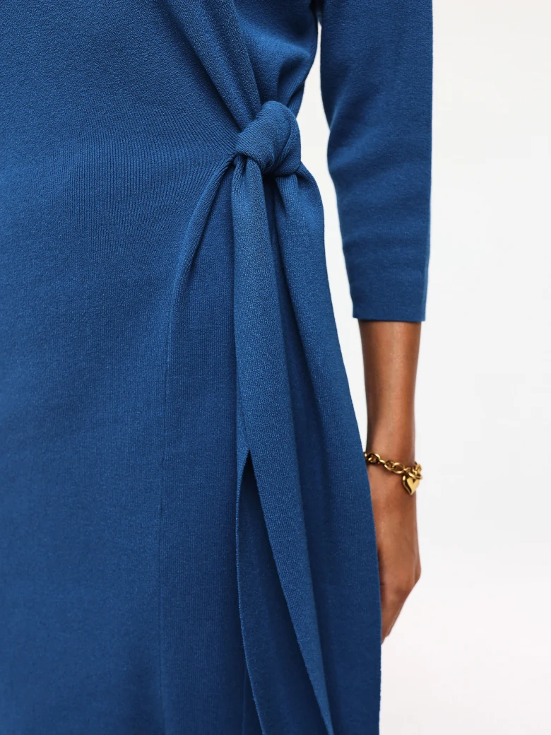Blue fitted viscose dress