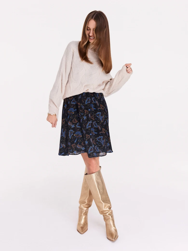 Beige half-golf with structured weave