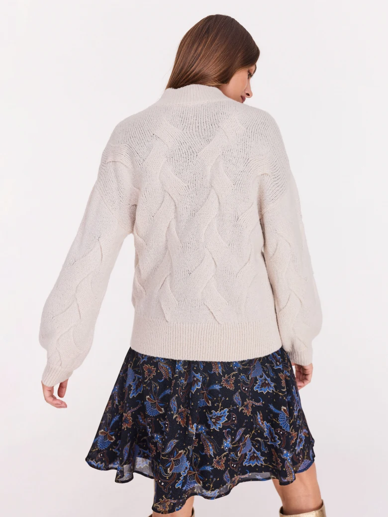 Beige half-golf with structured weave