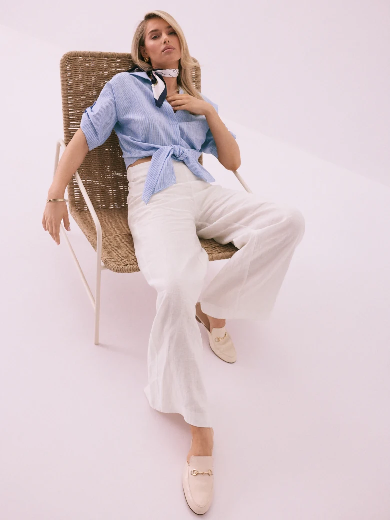 Blue cotton blouse with tie