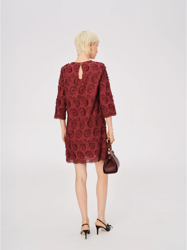 Cotton straight dress with embroidered flowers