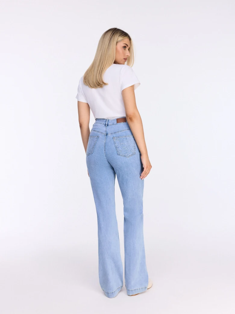 Embroidered bright high-waisted jeans