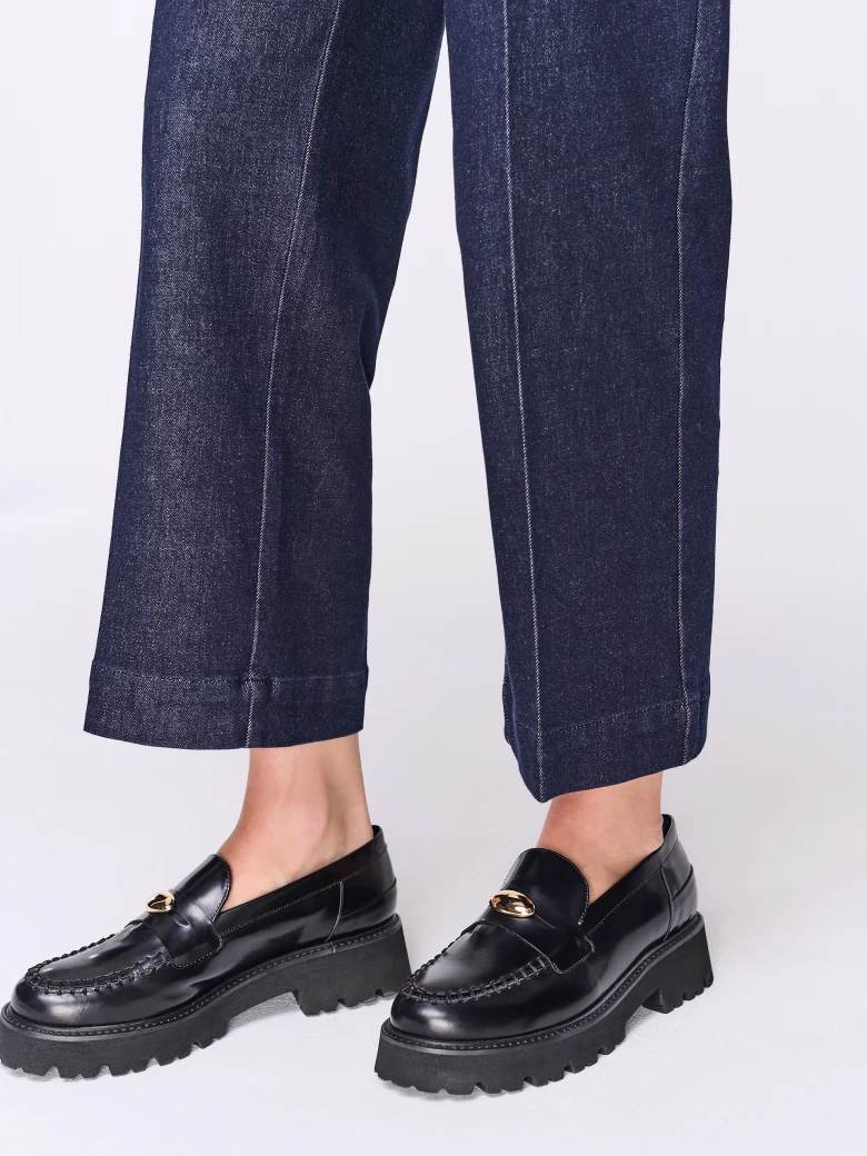 Navy blue high-waisted ⅞ jeans