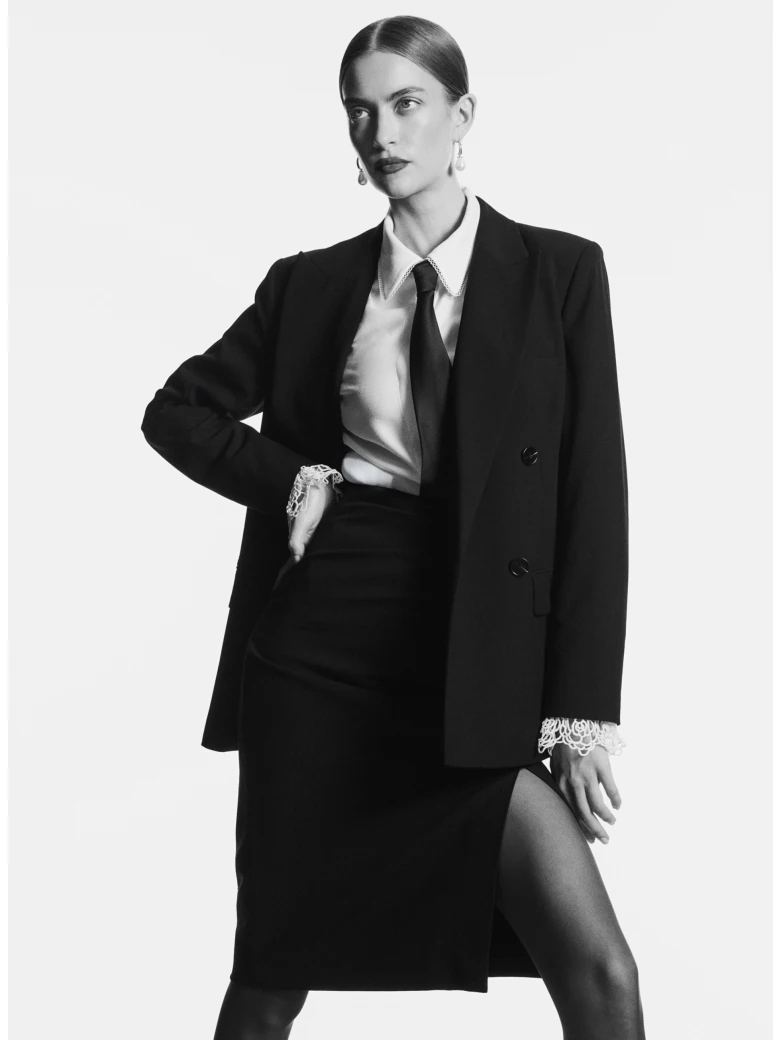 Elegant double-breasted jacket
