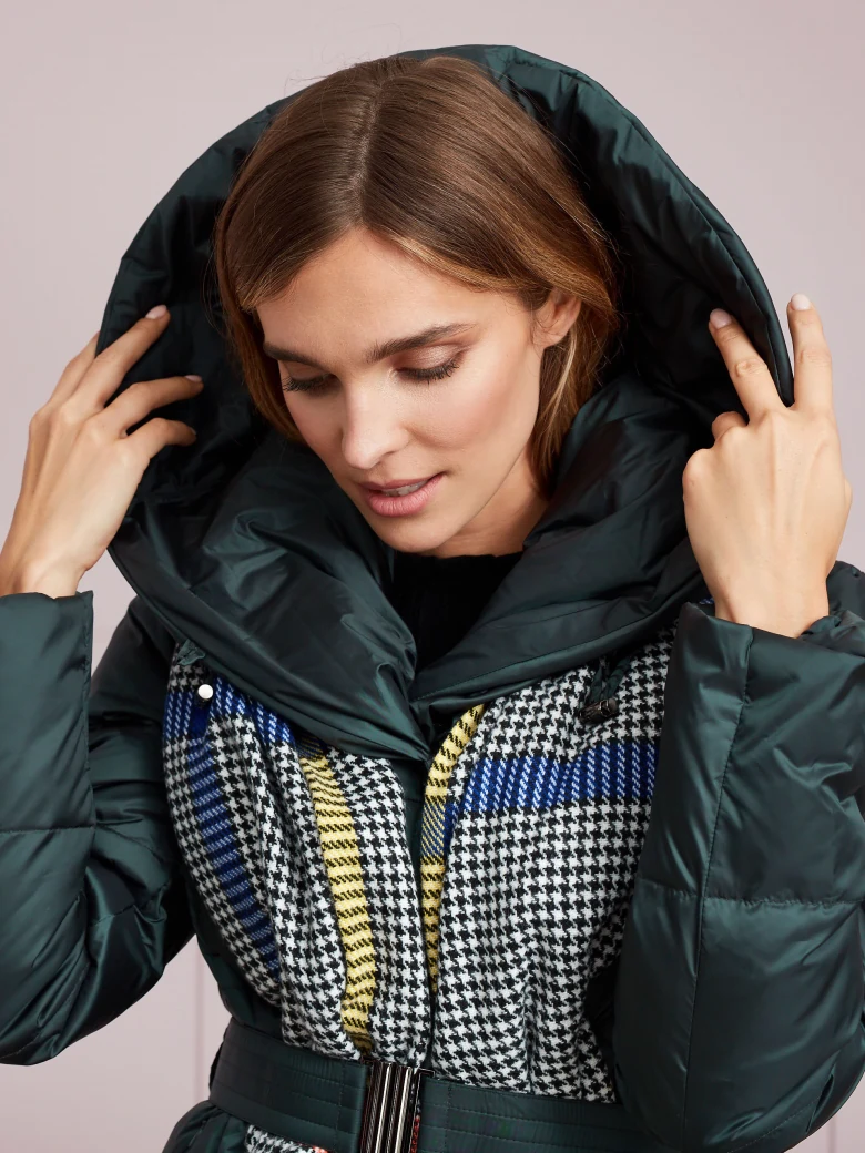 DOWN COAT WITH HOOD