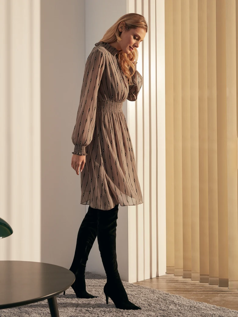 DRESS WITH STAND-UP COLLAR