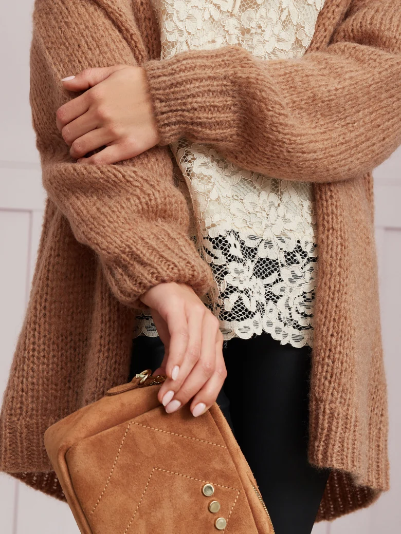 OVERSIZED CARDIGAN