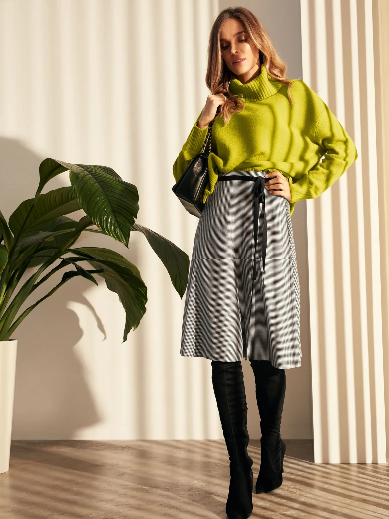 SWETER Z GOLFEM