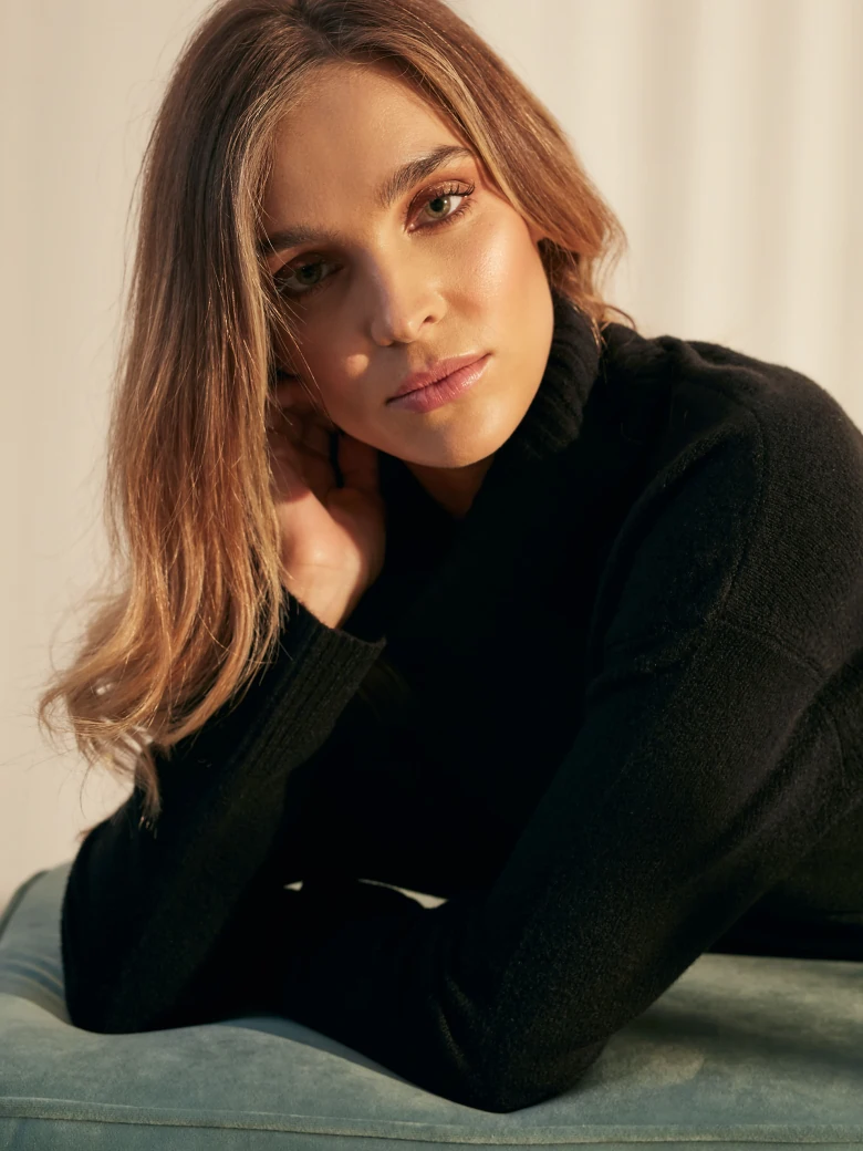 SWETER Z GOLFEM
