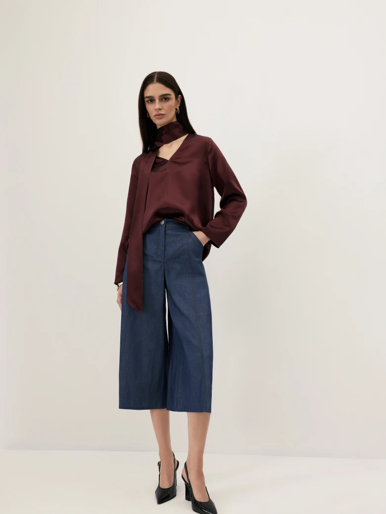 Navy blue wide-leg pants
