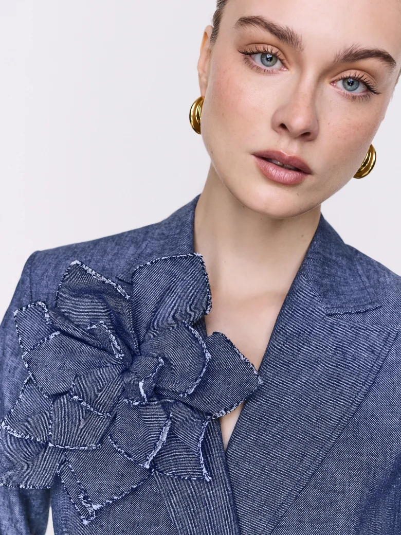 Navy blue linen and cotton blazer with a decorative flower