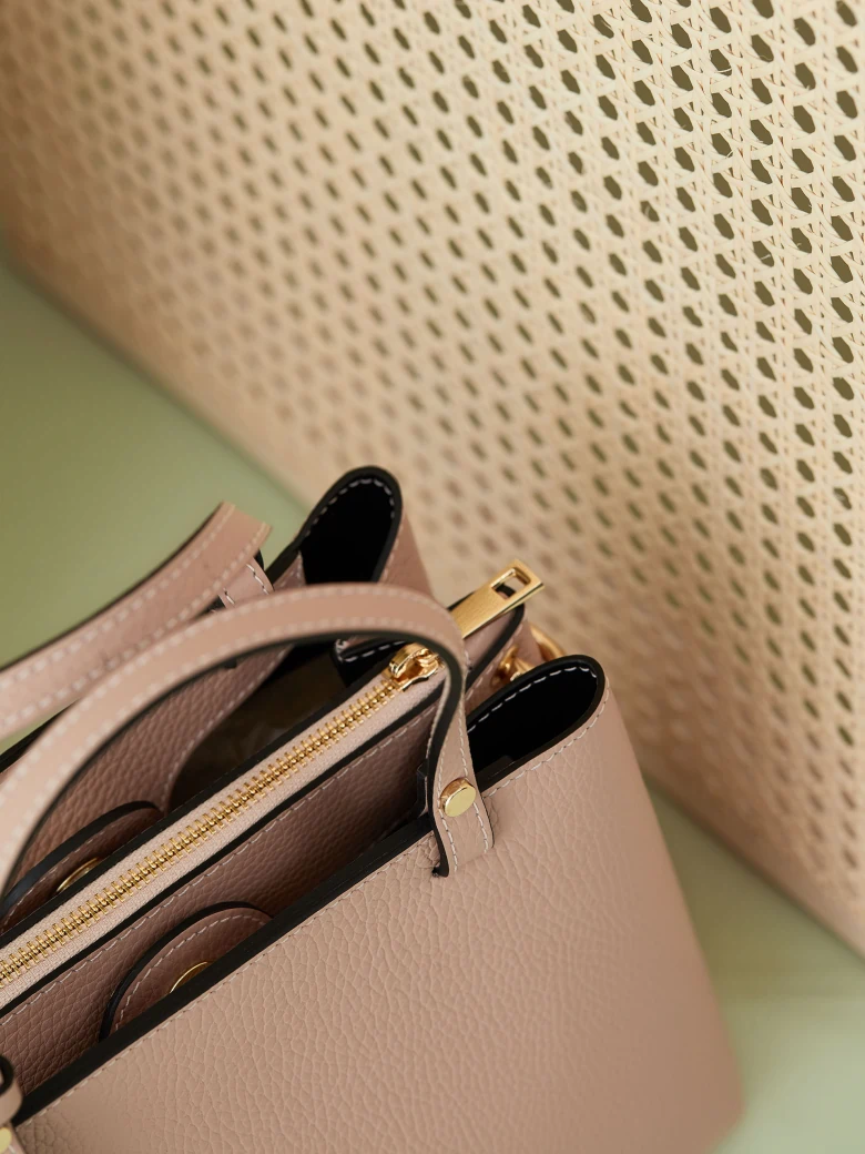 PINK LEATHER HANDBAG