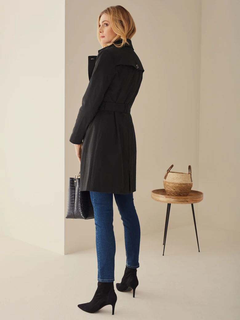 BLACK LEATHER HANDBAG