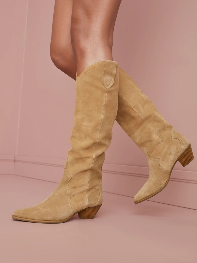 BEIGE COWBOY BOOTS