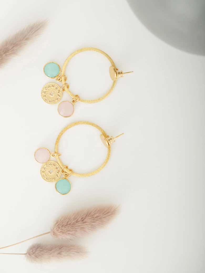 HOOP EARRINGS WITH STONE CHARMS