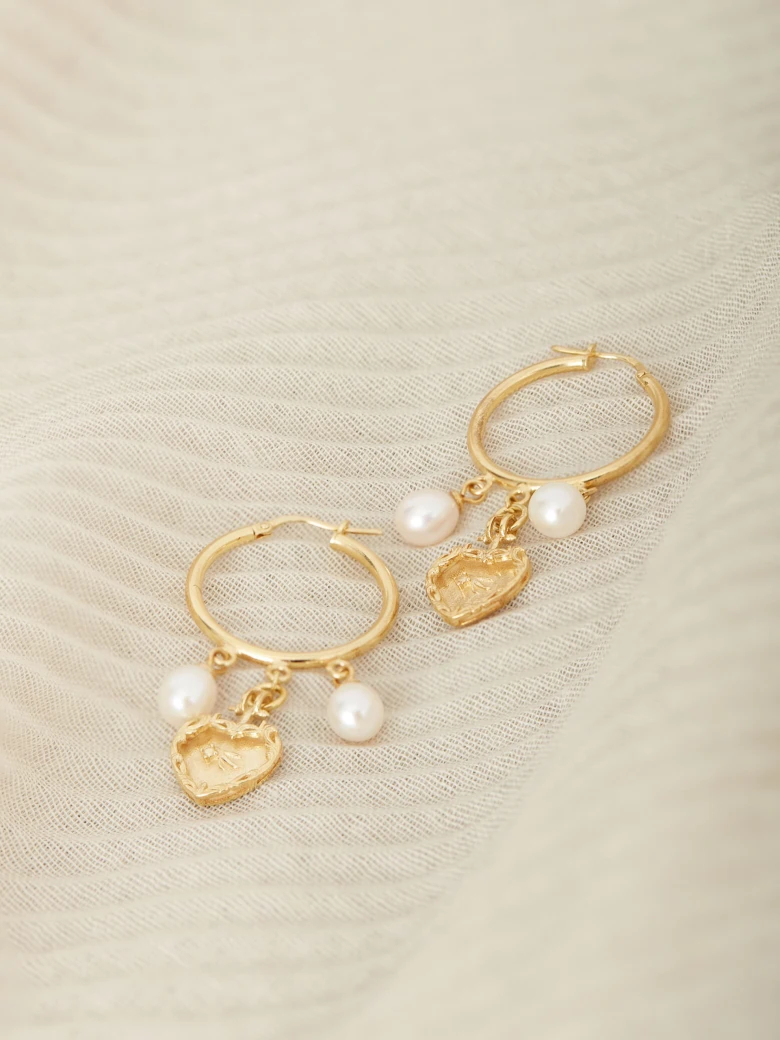 EARRINGS WITH PEARL CHARMS