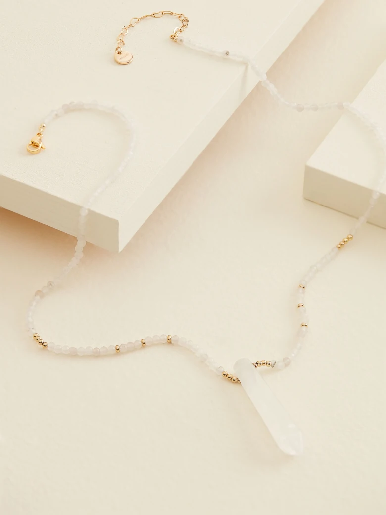 LONG QUARTZ NECKLACE