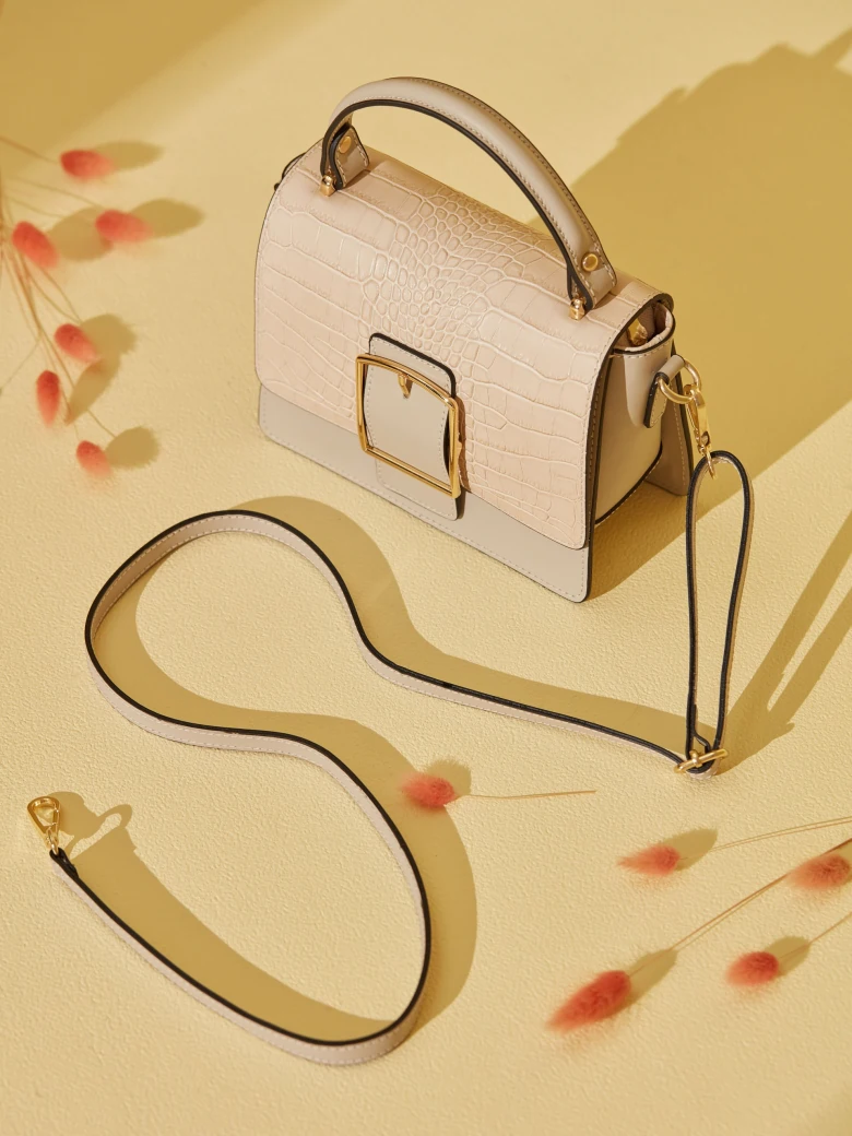 BEIGE LEATHER HANDBAG