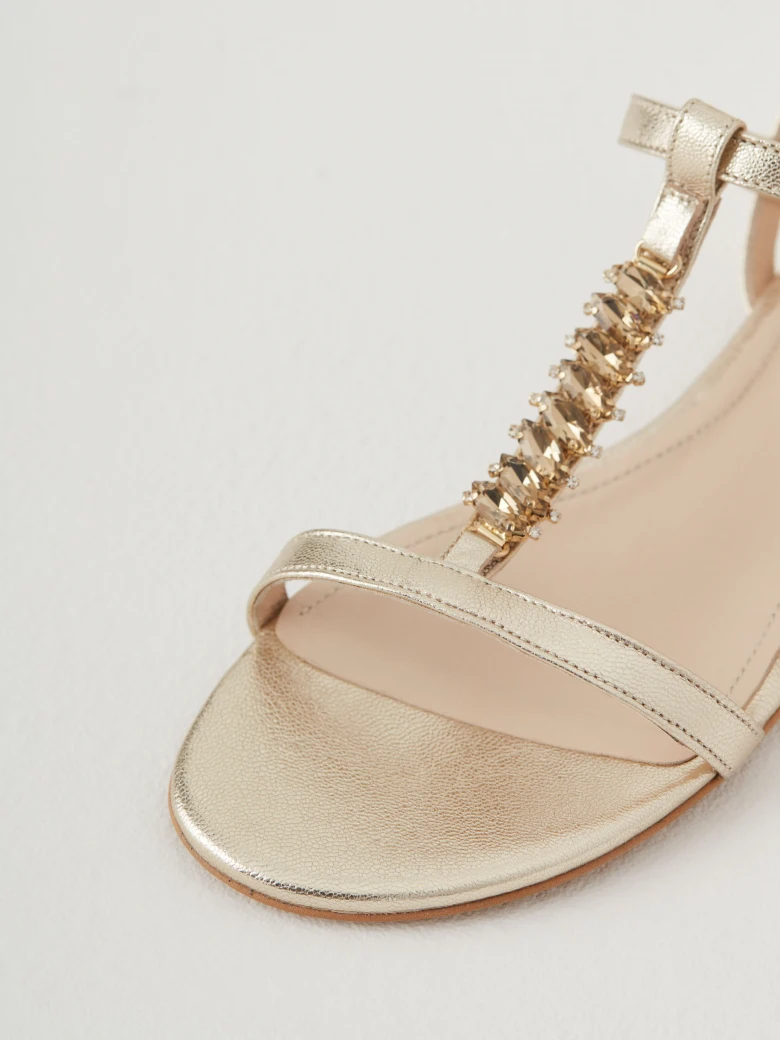 Gold sandals with crystals