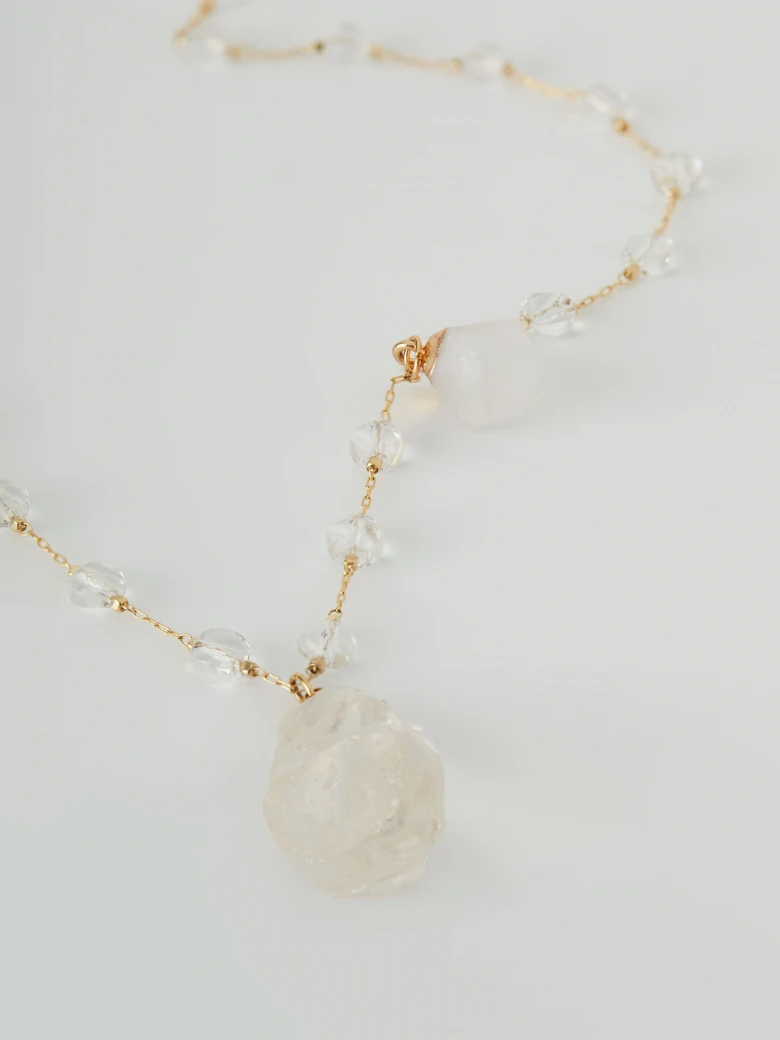 Brass necklace with rock crystal