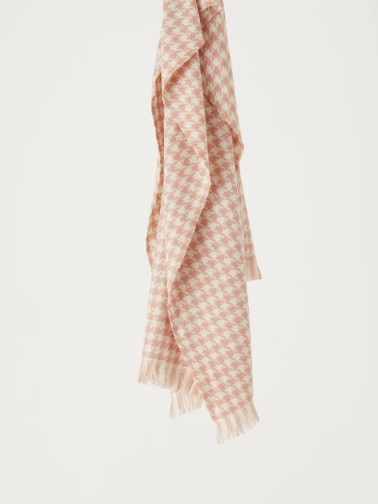 Checkered scarf