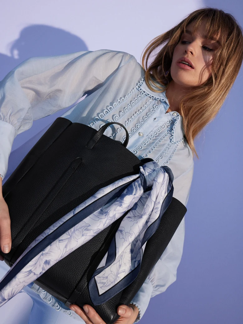 Navy blue leather shopper bag