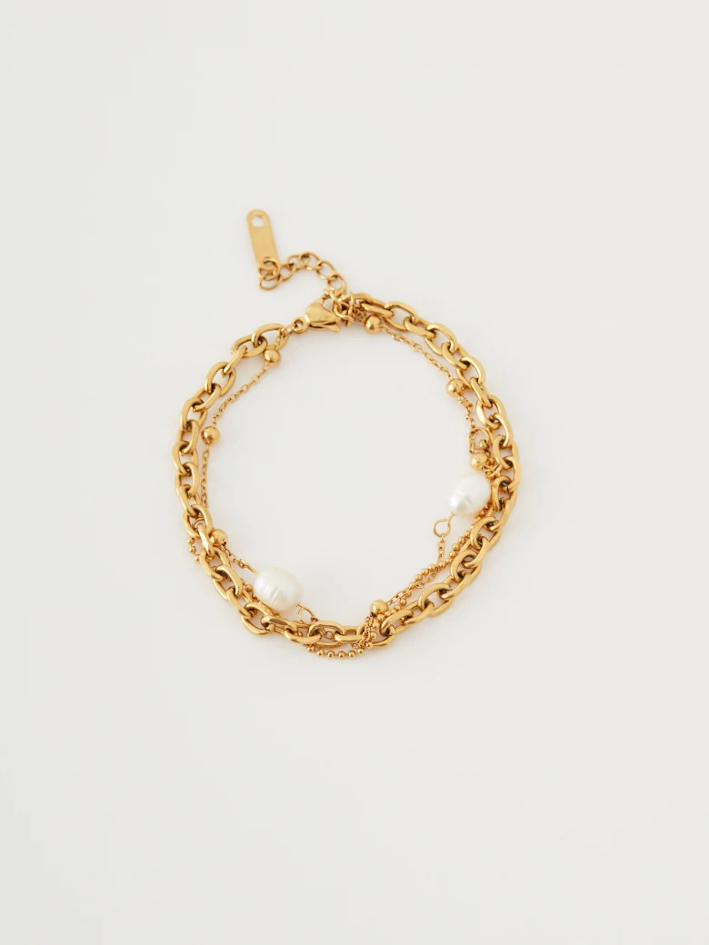 Bracelet with pearls